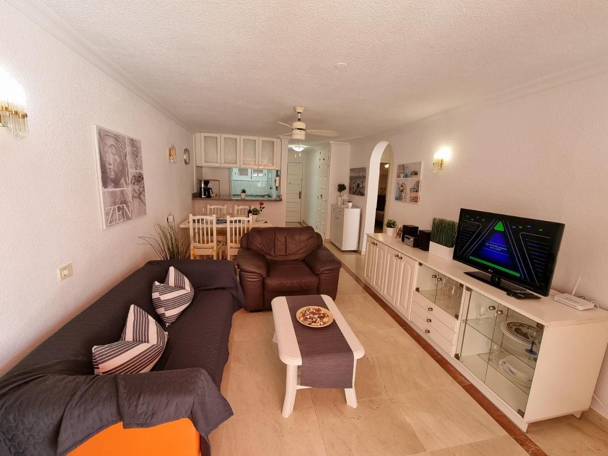 Casa Teide, Ground Floor Apartment Parque Santiago 1, Heated Pool, 100 M To Sea And Beach, Wifi Playa de las Americas  Eksteriør bilde