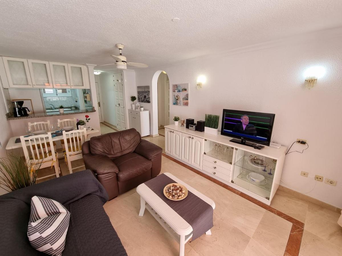 Casa Teide, Ground Floor Apartment Parque Santiago 1, Heated Pool, 100 M To Sea And Beach, Wifi Playa de las Americas  Eksteriør bilde