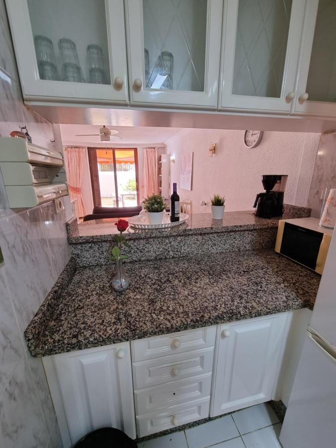 Casa Teide, Ground Floor Apartment Parque Santiago 1, Heated Pool, 100 M To Sea And Beach, Wifi Playa de las Americas  Eksteriør bilde