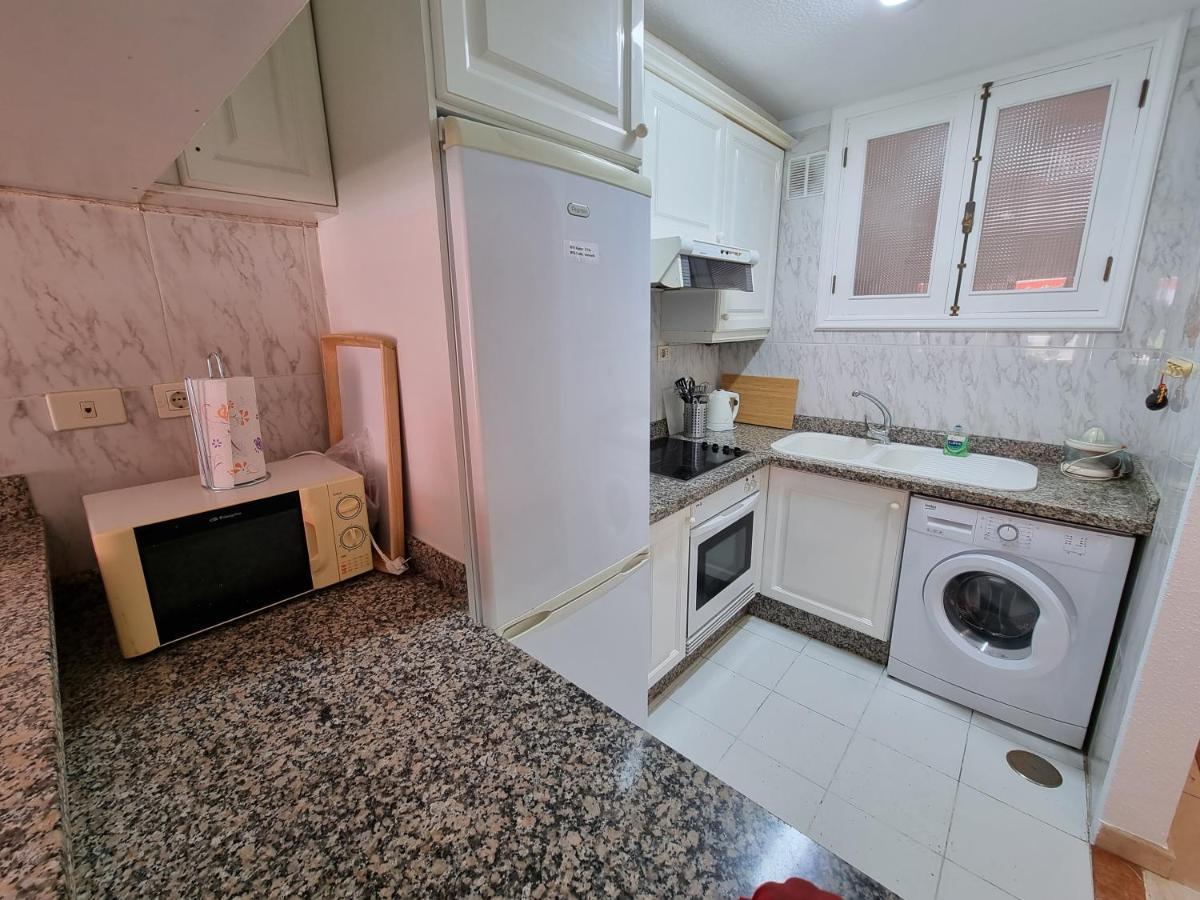 Casa Teide, Ground Floor Apartment Parque Santiago 1, Heated Pool, 100 M To Sea And Beach, Wifi Playa de las Americas  Eksteriør bilde